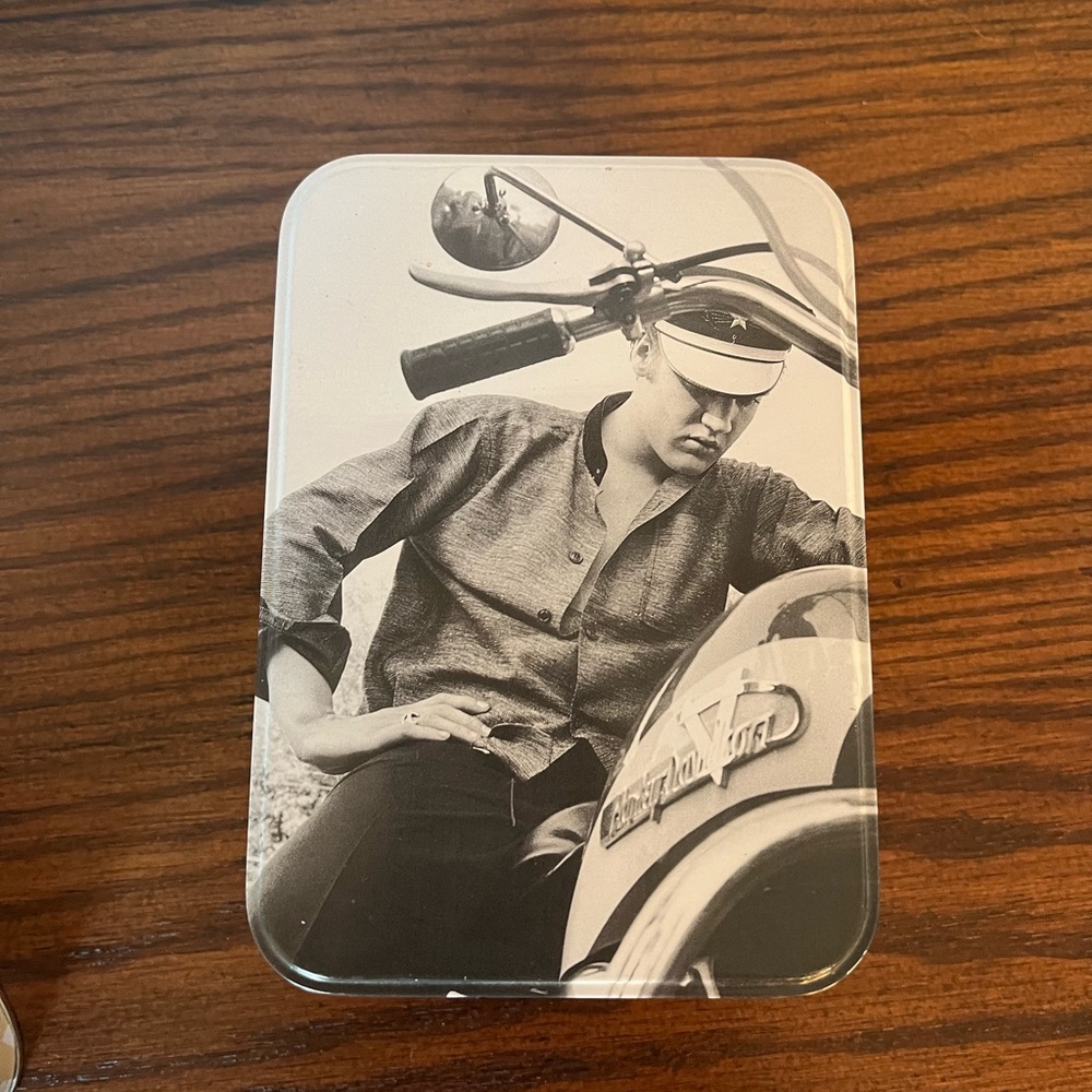 Collectible ElvisTin
